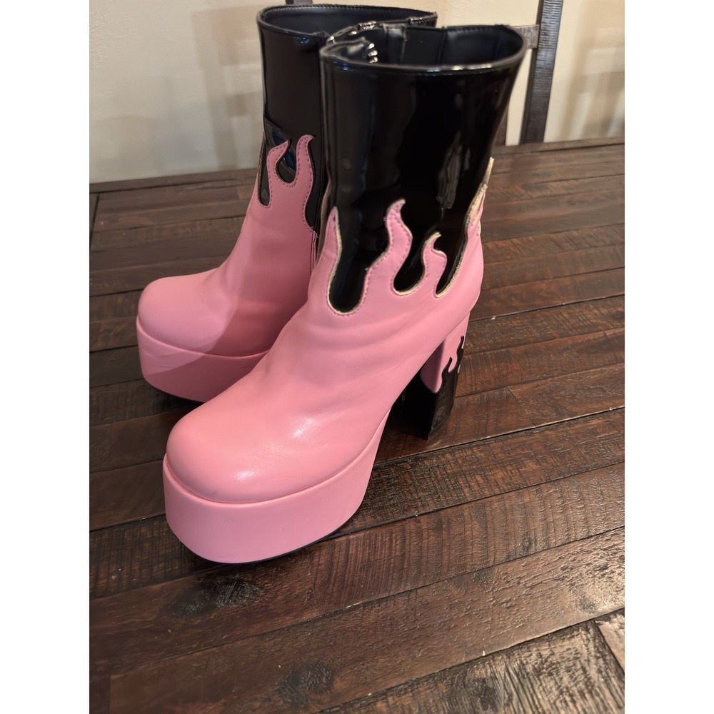 Black & Pink Flame themed Platform Boots Sugar Thrillz Size 6